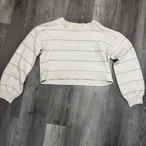 White cropped sweater with stripe design